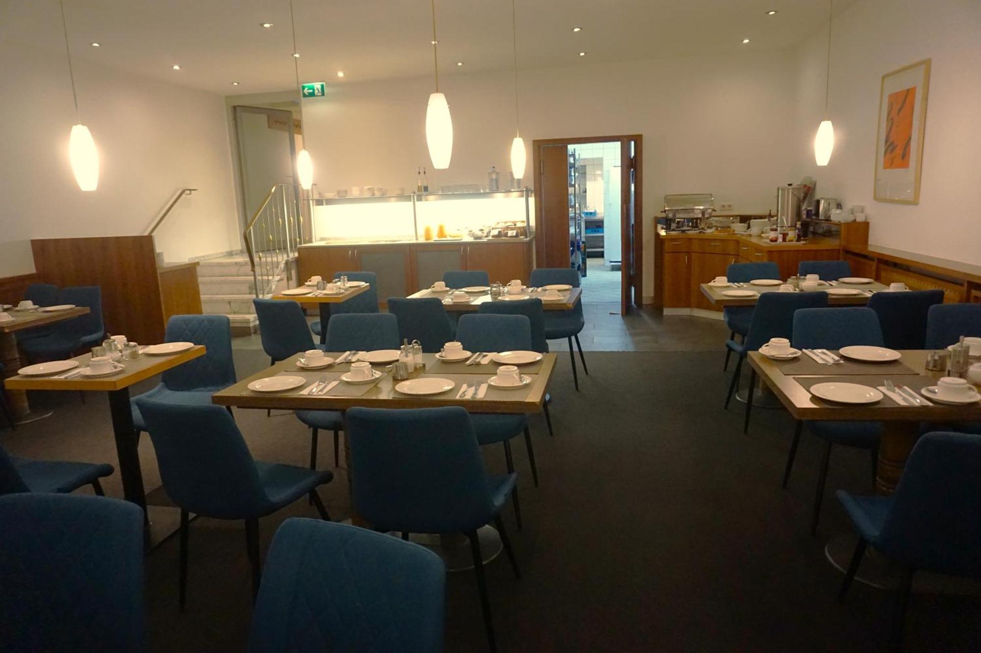 Senator 3* München